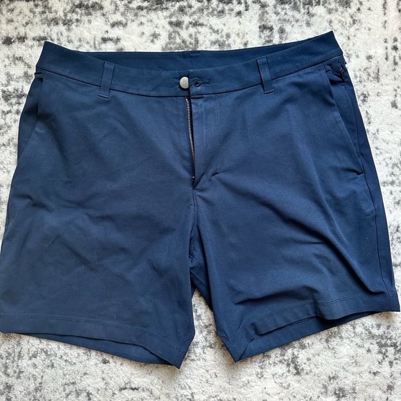 Lululemon ABC Shorts - Picture 2 of 4